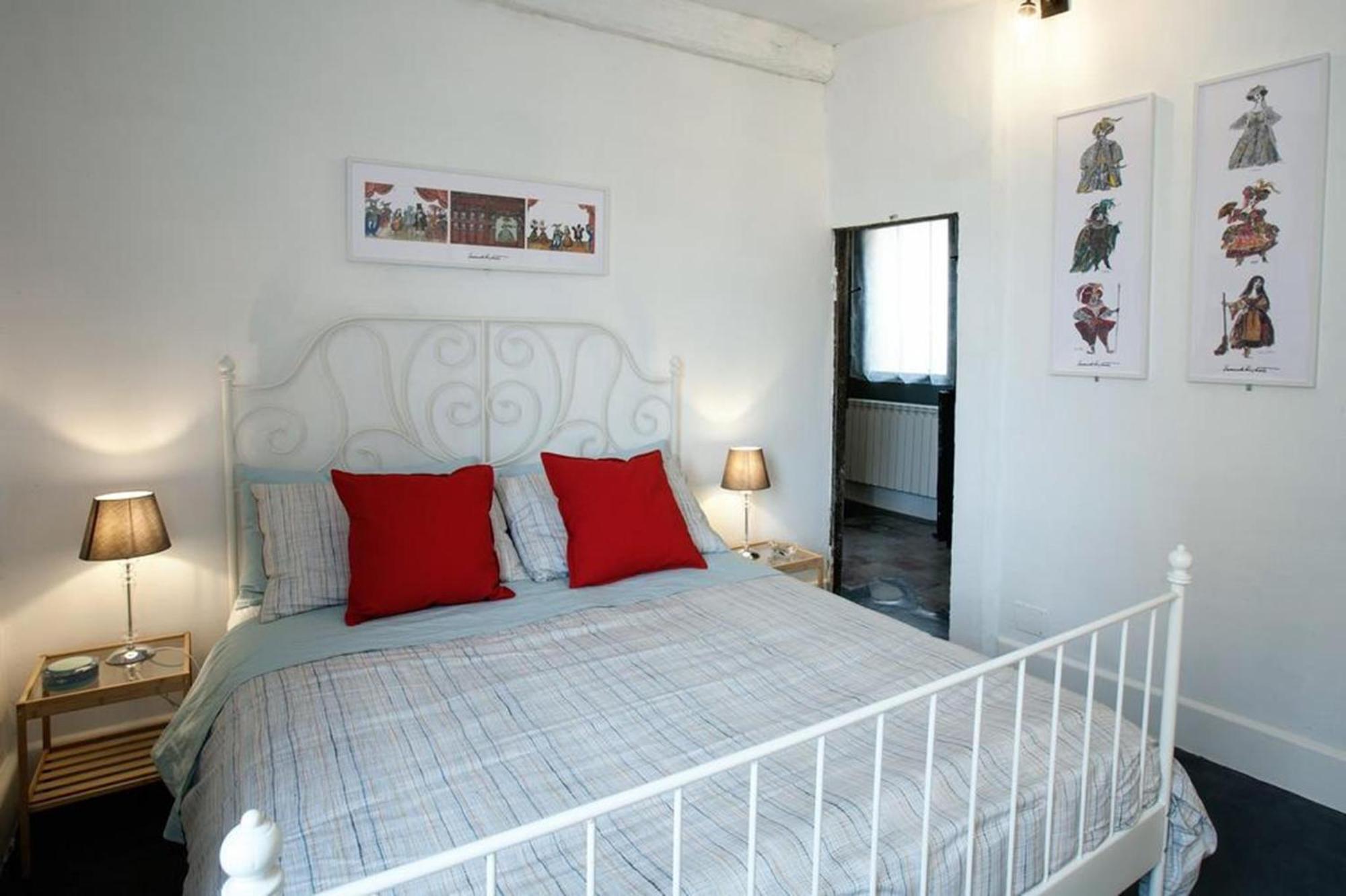 Pippi'S Aquarium Home With A/C جنوة الغرفة الصورة